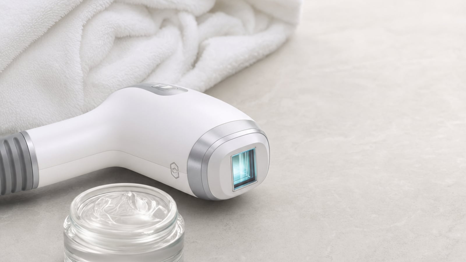 Alma Soprano Titanium — 4 sm² geniş pəncərə ilə lazer epilyasiya üçün flaqman lazer